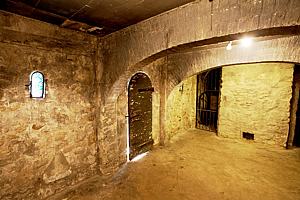 6dh6123_122.jpg