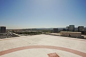 5c177office_69.jpg
