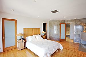 4jH5165_68.jpg